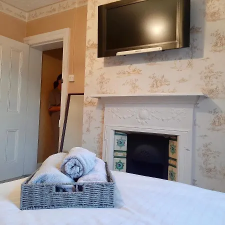 Railway Bar Apartment Poyntzpass Экстерьер фото